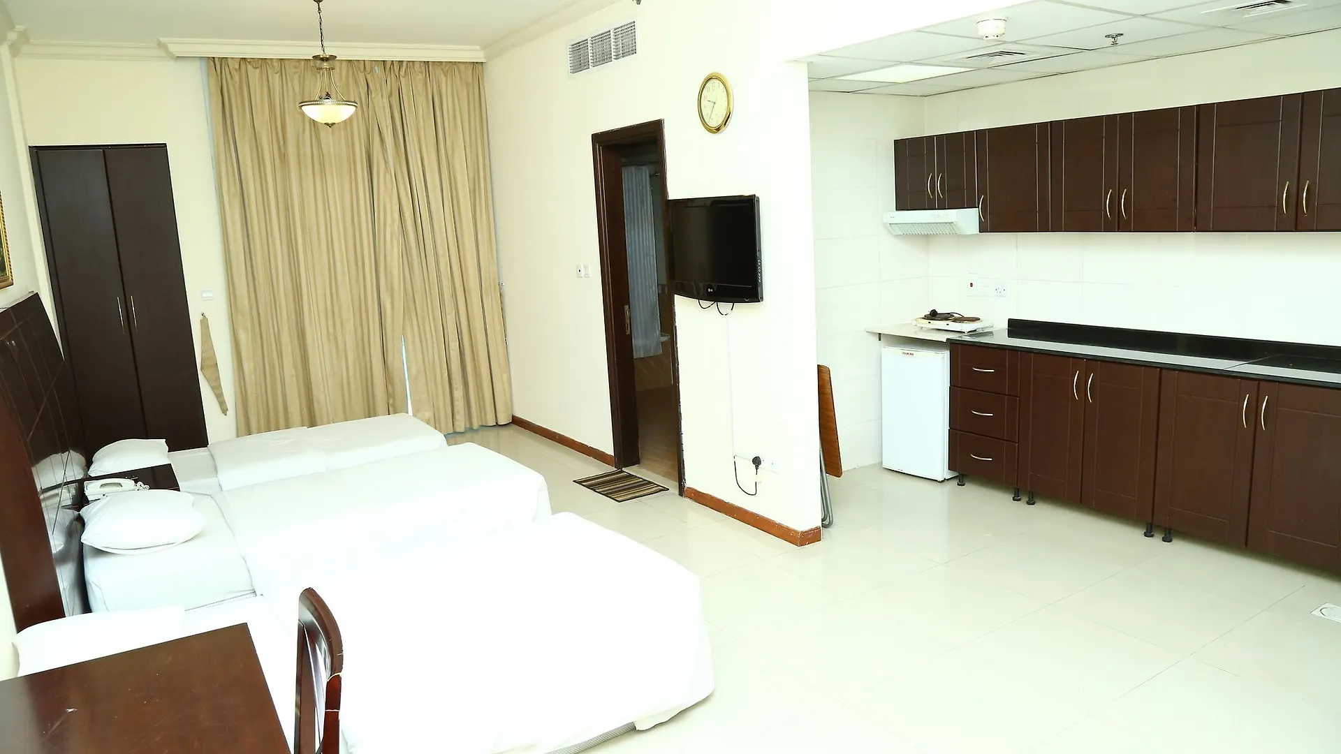 City Stay Premium Hotel Apartments Dubaj Aparthotel